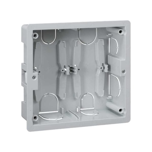 SBM250 2 modulio „CIMA Pro“ įterptoji dėžutė be rėmo